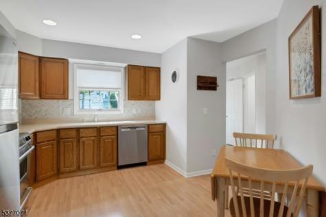 18 Cable Court Montville NJ 07045