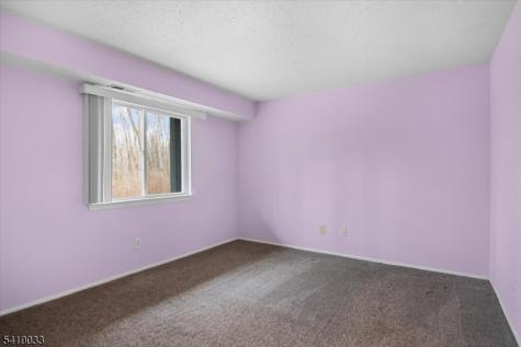 80 Garden Court Roxbury NJ 07876