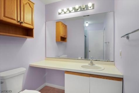 80 Garden Court Roxbury NJ 07876