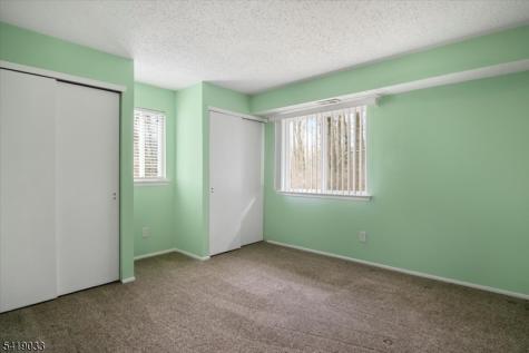 80 Garden Court Roxbury NJ 07876