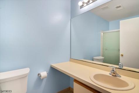 80 Garden Court Roxbury NJ 07876