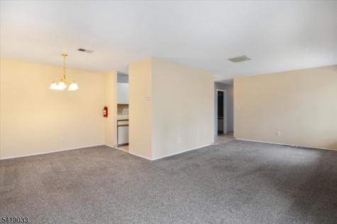 80 Garden Court Roxbury NJ 07876