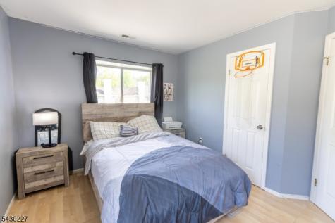 2604 Madaline Drive Woodbridge NJ 07001