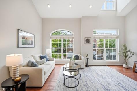 281 Riverwalk Way Clifton NJ 07014