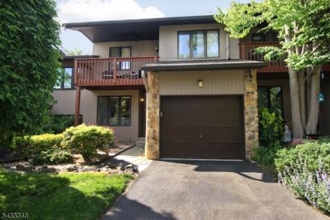 7 Dogwood Court Woodland Park NJ 07424