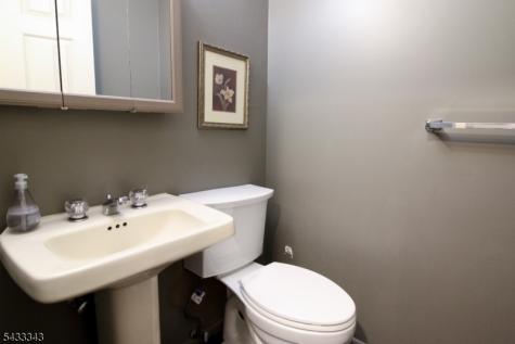 7 Dogwood Court Woodland Park NJ 07424
