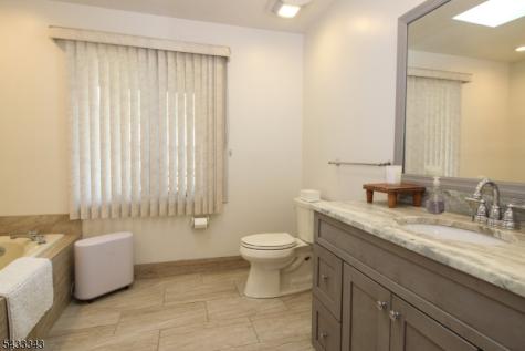 7 Dogwood Court Woodland Park NJ 07424