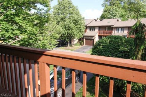 7 Dogwood Court Woodland Park NJ 07424