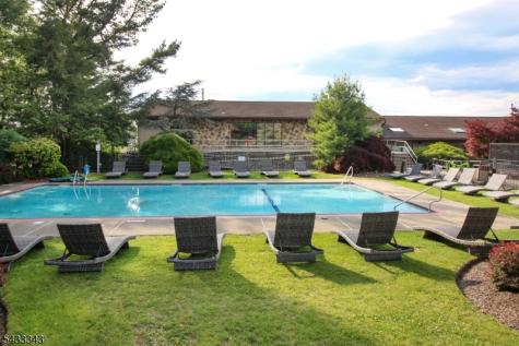 7 Dogwood Court Woodland Park NJ 07424