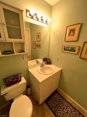 6 Buchanon Court West Orange NJ 07052