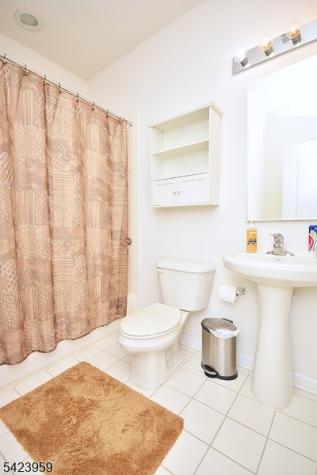 2304 Courtney Lane Franklin NJ 08873