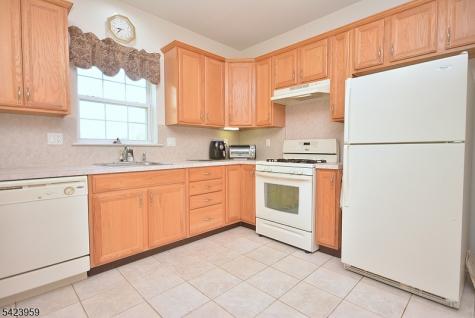 2304 Courtney Lane Franklin NJ 08873