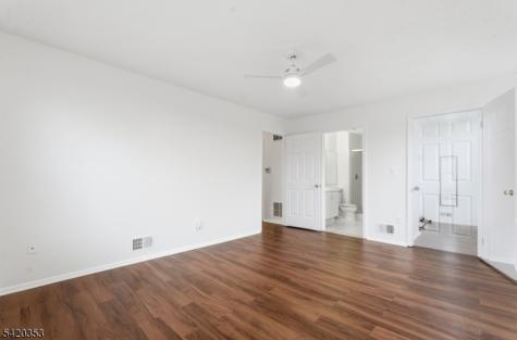 48 Taylor Drive Franklin NJ 08823
