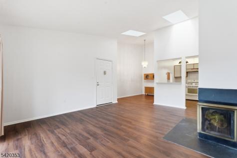48 Taylor Drive Franklin NJ 08823