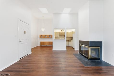 48 Taylor Drive Franklin NJ 08823