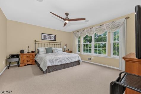2 Shackamaxon Terrace Clinton NJ 08801
