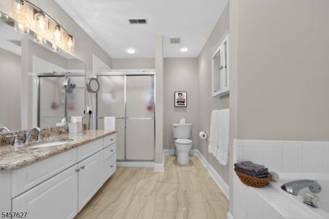 2 Shackamaxon Terrace Clinton NJ 08801