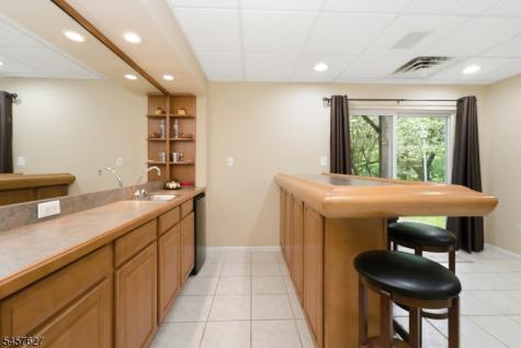 2 Shackamaxon Terrace Clinton NJ 08801