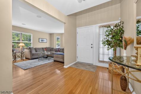 2 Shackamaxon Terrace Clinton NJ 08801