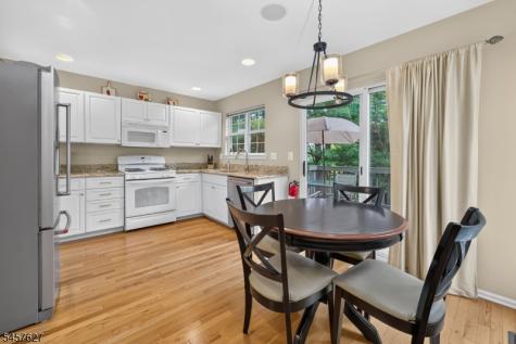 2 Shackamaxon Terrace Clinton NJ 08801