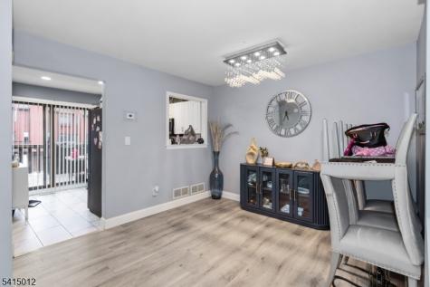 40 Bennington Square Washington NJ 07840