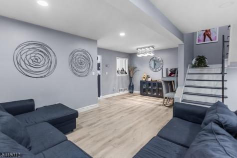 40 Bennington Square Washington NJ 07840