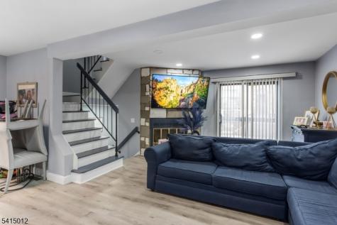 40 Bennington Square Washington NJ 07840