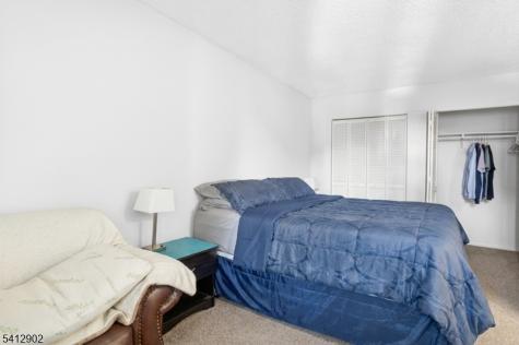 9 Kingsberry Drive Franklin NJ 08873