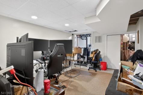 9 Kingsberry Drive Franklin NJ 08873