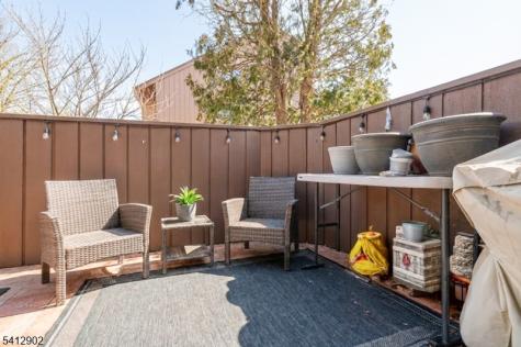 9 Kingsberry Drive Franklin NJ 08873