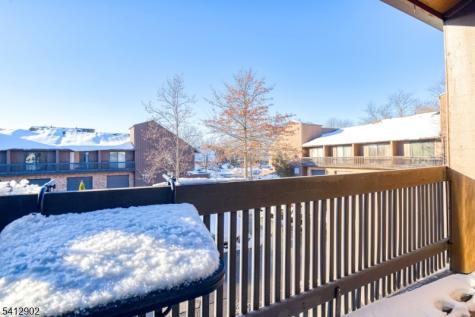 9 Kingsberry Drive Franklin NJ 08873