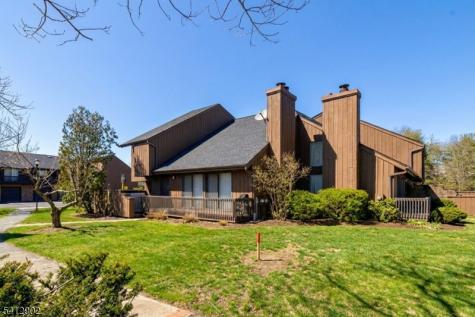 9 Kingsberry Drive Franklin NJ 08873