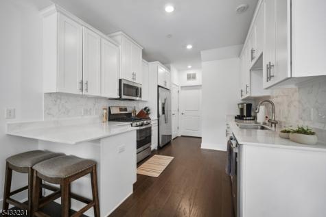 42 Harvest Way Little Falls NJ 07424