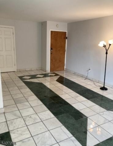 704 N Broad Street 2e Elizabeth NJ 07208