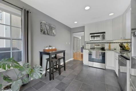 80 Magnolia Way North Haledon NJ 07508