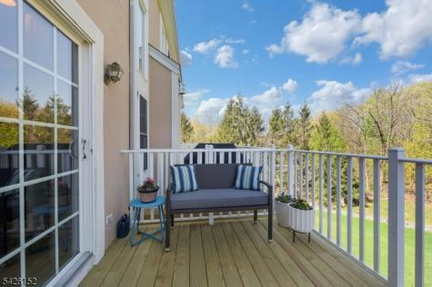 80 Magnolia Way North Haledon NJ 07508