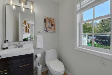 80 Magnolia Way North Haledon NJ 07508