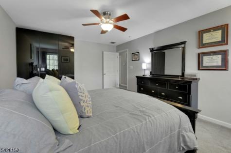 80 Magnolia Way North Haledon NJ 07508
