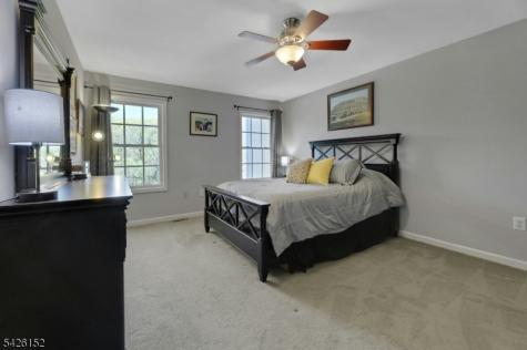 80 Magnolia Way North Haledon NJ 07508