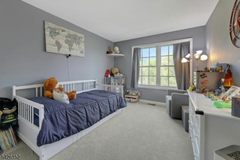80 Magnolia Way North Haledon NJ 07508