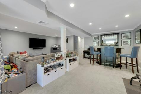 80 Magnolia Way North Haledon NJ 07508