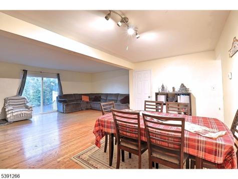 2301 Trafalgar Square Hillsborough NJ 08844
