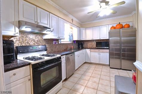 2301 Trafalgar Square Hillsborough NJ 08844