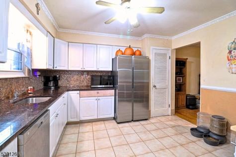 2301 Trafalgar Square Hillsborough NJ 08844