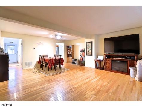 2301 Trafalgar Square Hillsborough NJ 08844