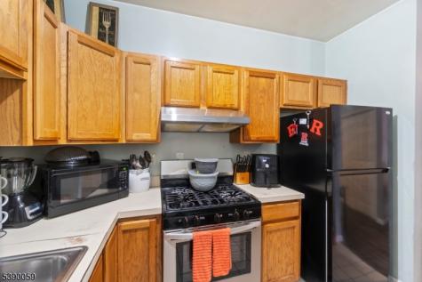 122 Remsen Avenue New Brunswick NJ 08901