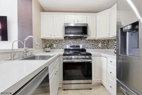212 Swanstrom Place Union NJ 07083