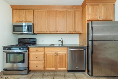 284 Claremont Avenue Verona NJ 07044