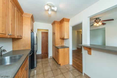 284 Claremont Avenue Verona NJ 07044