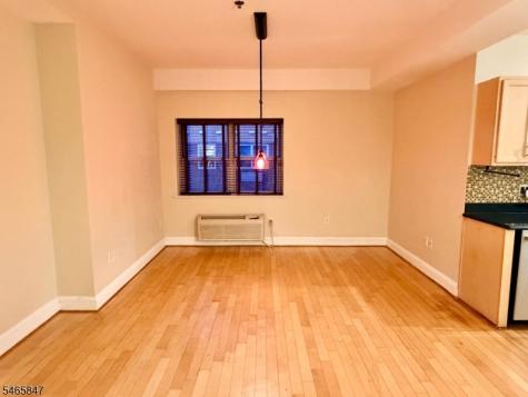 70 S Munn Avenue East Orange NJ 07018